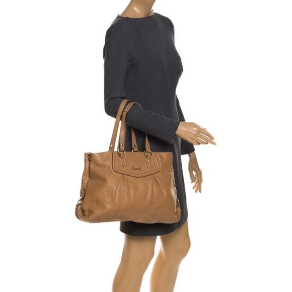 Coach leather brown bag , good condition,see pictures for details - Picture 3 of 9